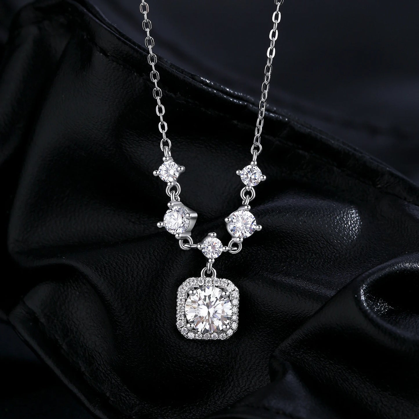 LUXE 1CT D Color Moissanite Necklace 925 Sterling Silver Luxury Halo Charm Pendant Necklace For Women Bridal Wedding Jewelry