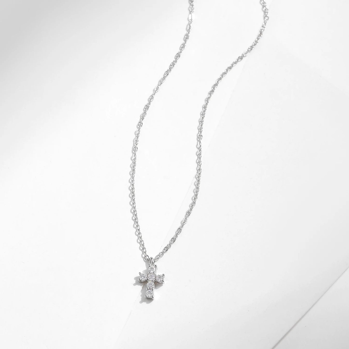 LUXE D Color Moissanite 925 Sterling Silver Cross Pendant Necklaces Sparkling Lab Diamond Link Chain Jewelry For Women Gifts