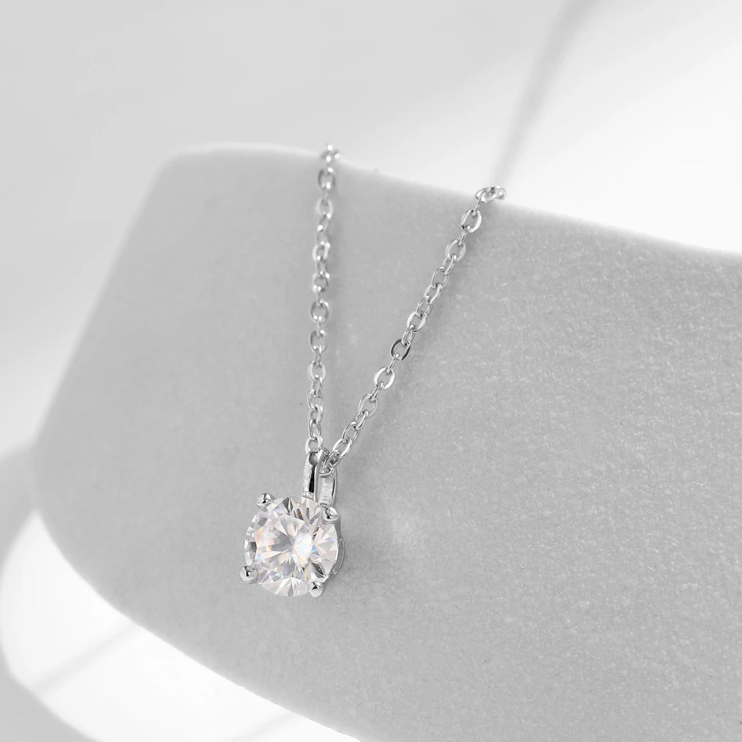 LUXE 1CT Prong Setting Moissanite Necklace D color VVS1 Lab Diamond Pendant For Women 925 Sterling Silver Wedding Jewelry